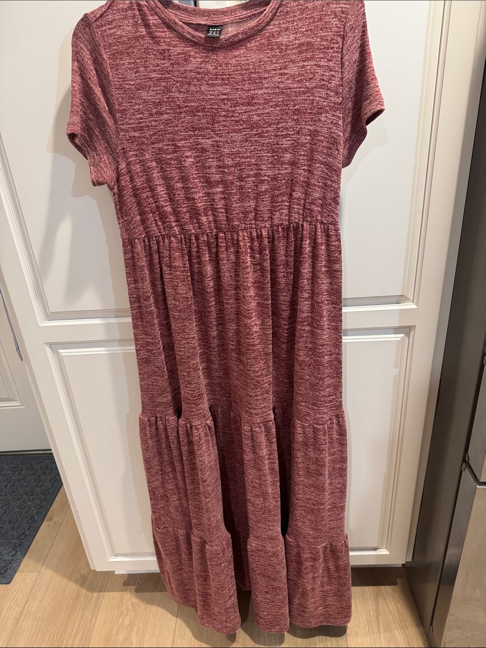 SHEIN MATERNITY Marled Rose Tiered Short-Sleeve Maxi Dress